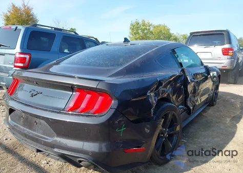 2022 Ford Mustang Ecoboost Premium Fastback z USA, uszkodzony, nr VIN 1FA6P8TH1N5128205